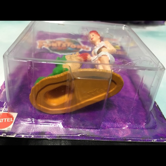 THE FLINTSTONES Motorized Cave Car, Fred&Wilma - Picture 5 of 16